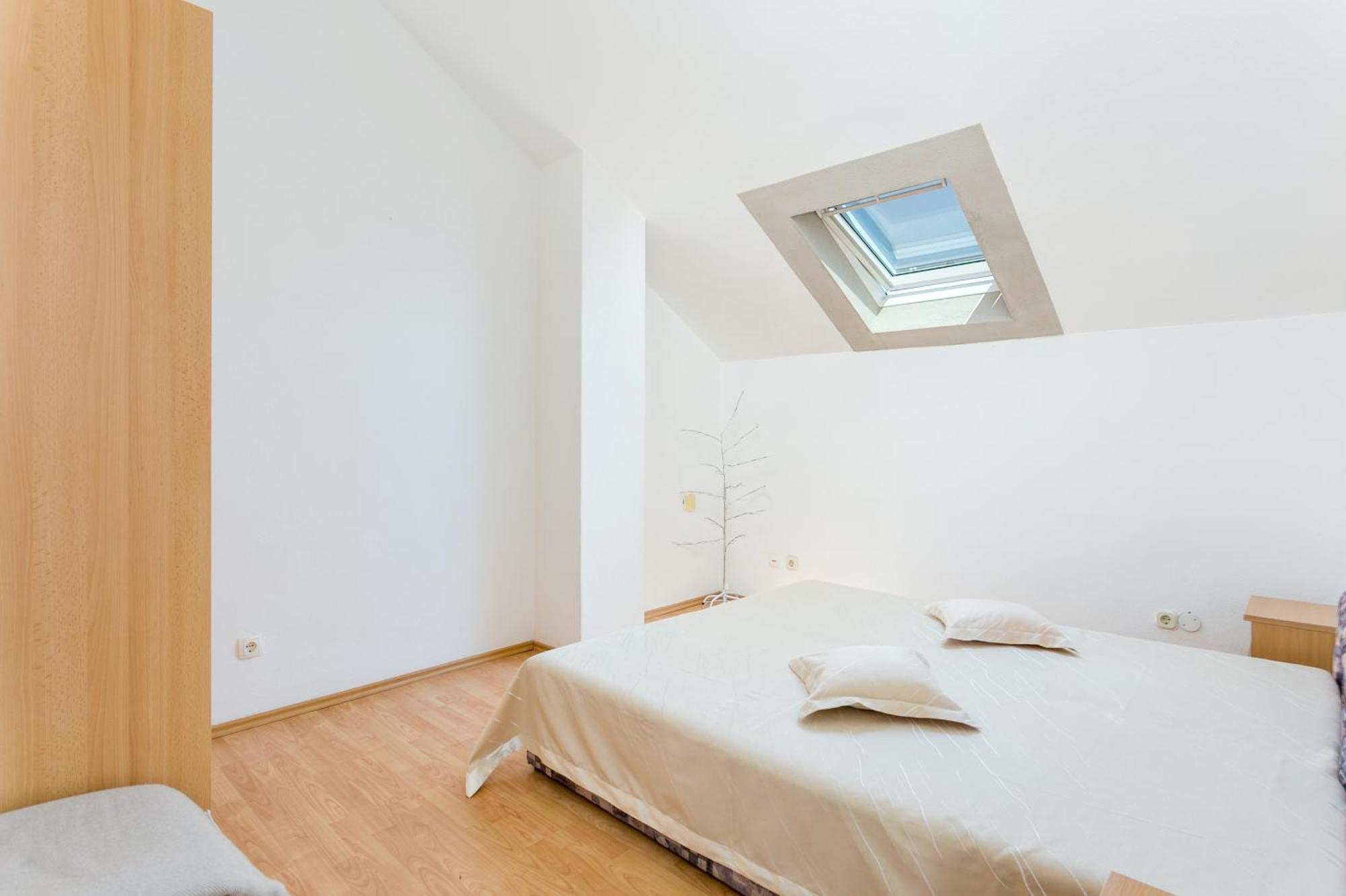 Apartments And Rooms With Parking Space Supetar, Brac - 5658 エクステリア 写真