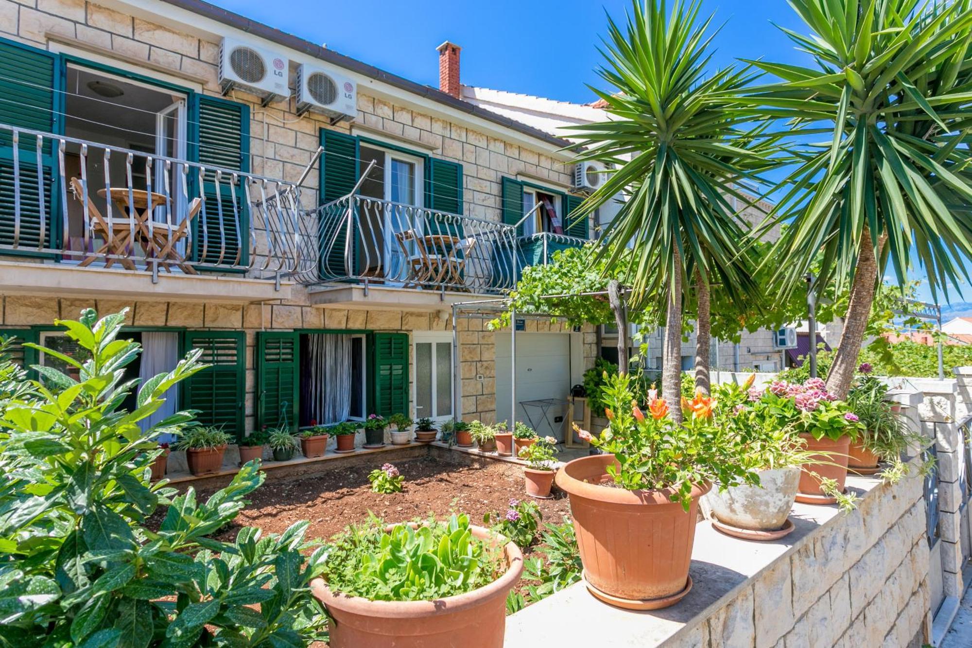 Apartments And Rooms With Parking Space Supetar, Brac - 5658 エクステリア 写真