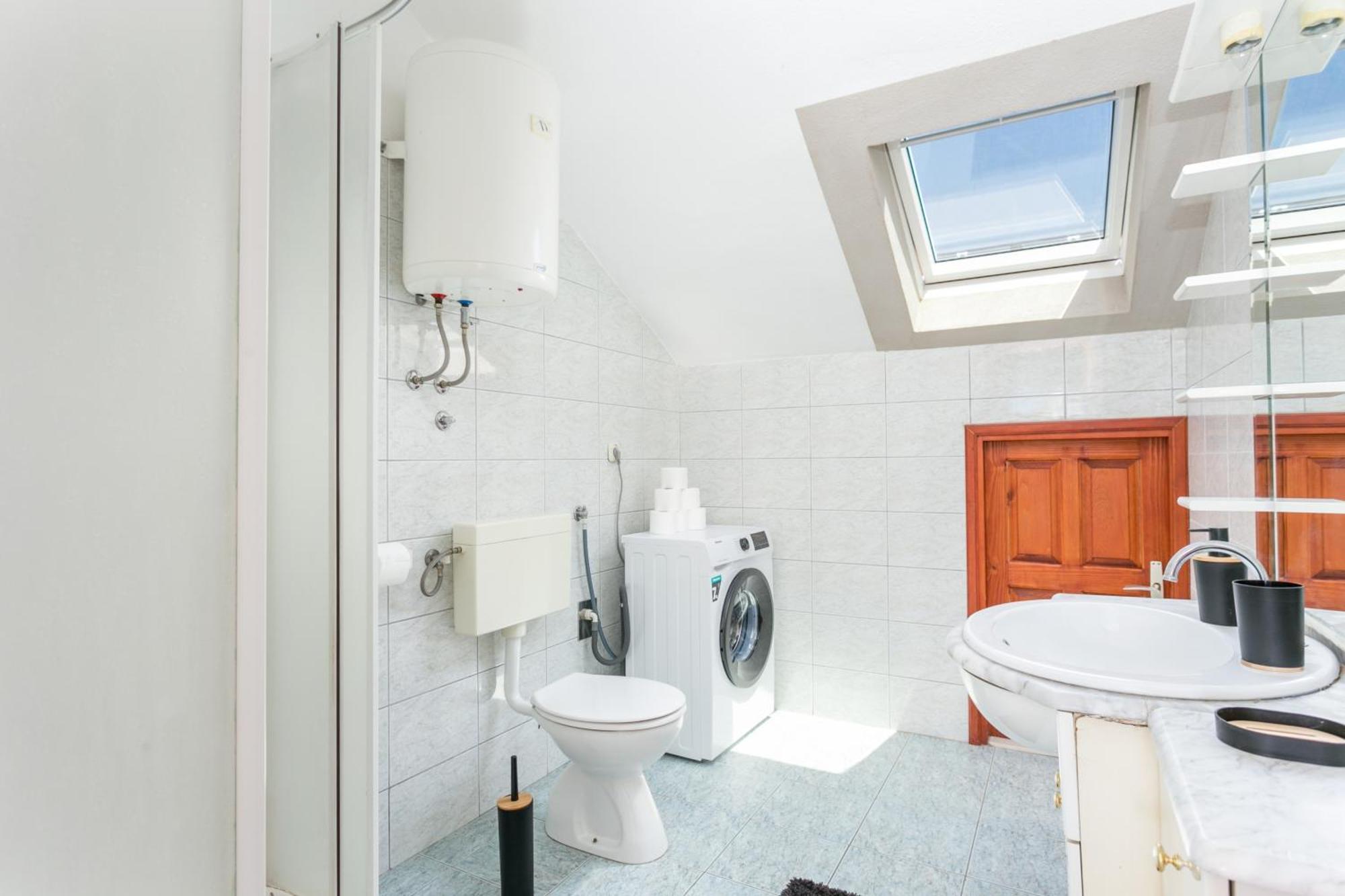 Apartments And Rooms With Parking Space Supetar, Brac - 5658 エクステリア 写真